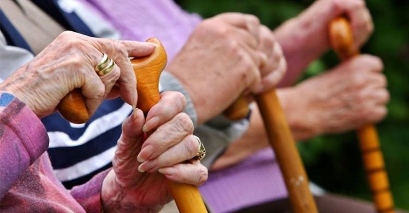 تجهيز منزلك لرعاية المسنين